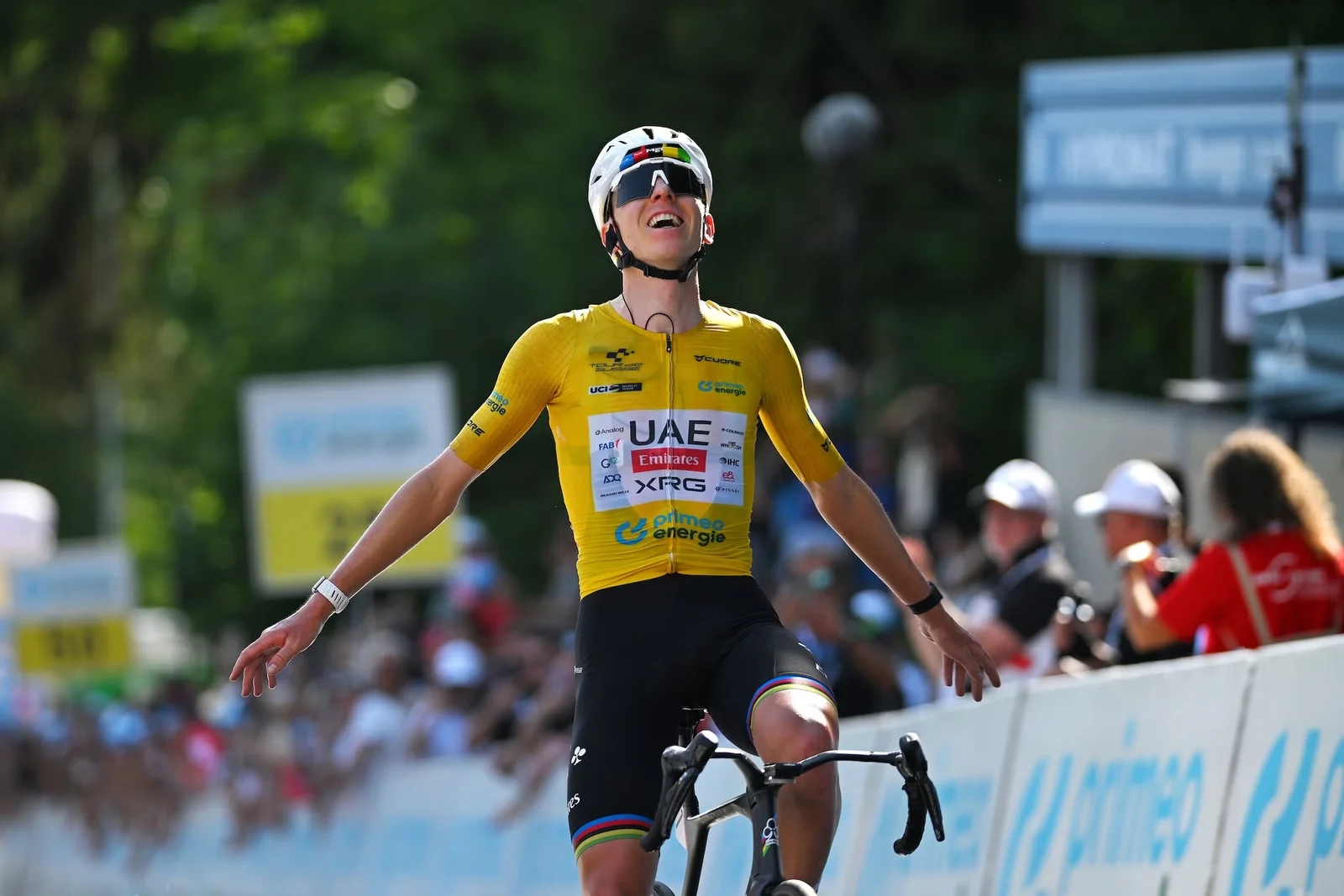 Pogacar crowns Tour de Suisse Stage 5 with late climb surge