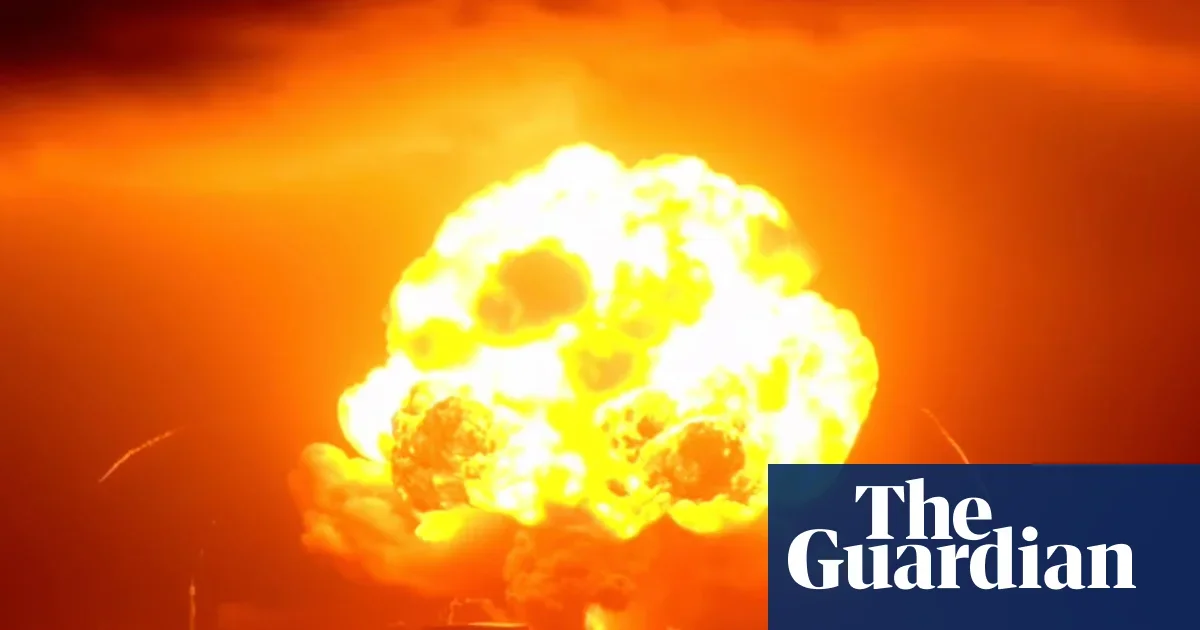 Blue Origin's New Glenn test ends in explosion, clouding Artemis moon plans