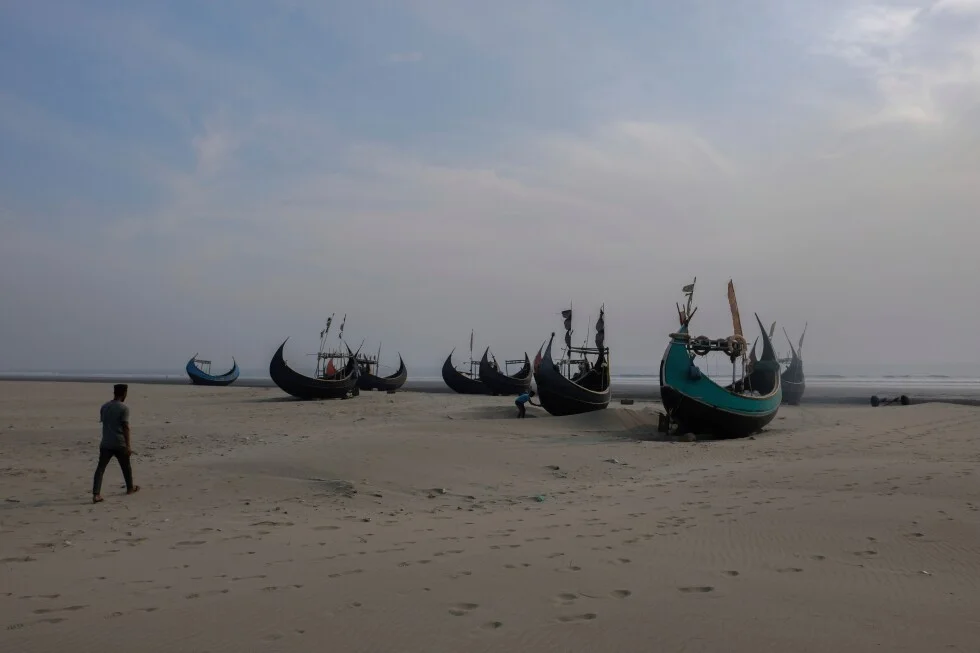 Migrant boat sinks in Andaman Sea, over 250 missing