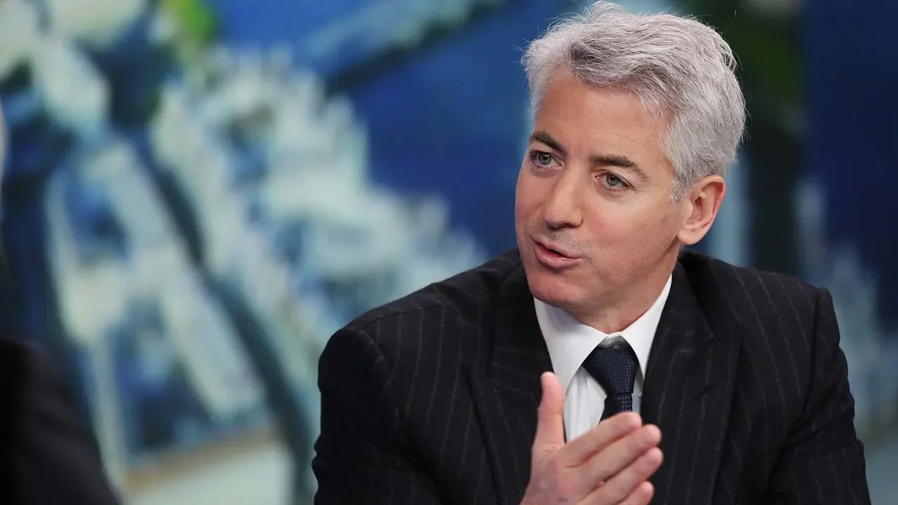 Ackman and Musk warn of economic disaster following Fed rate hike and crypto volatility.
