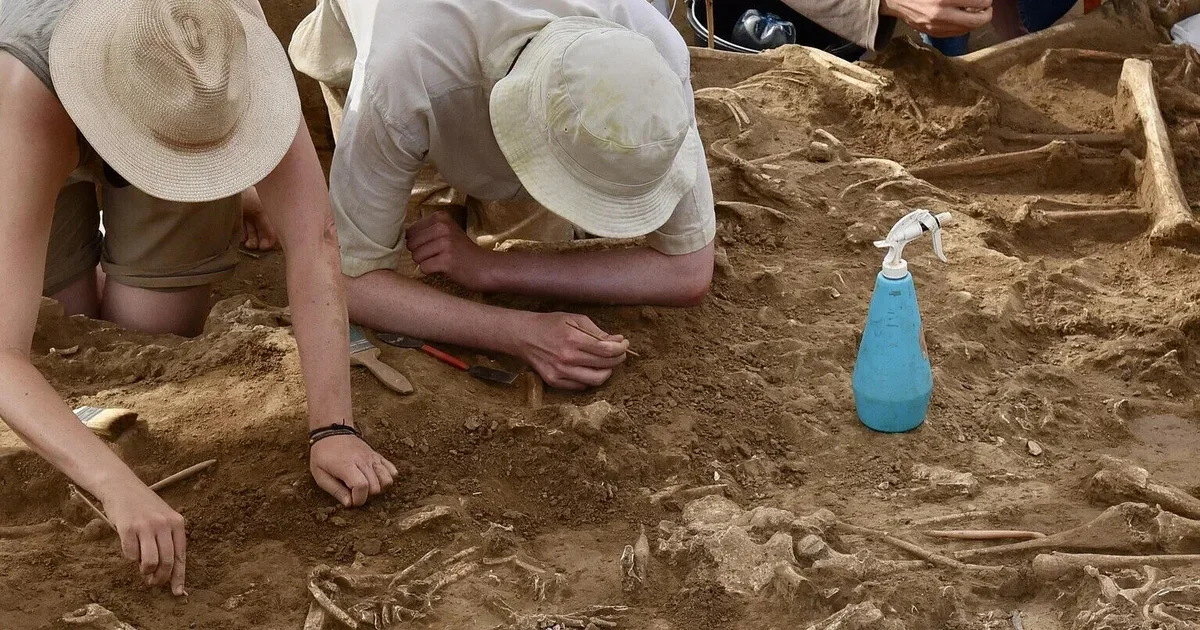7,000-year-old headless burials in Slovak ditch reveal Neolithic rituals