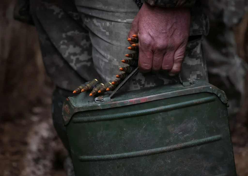 "Ukraine's Frontline Fighters Train in Forests for Counteroffensive Against Russia"