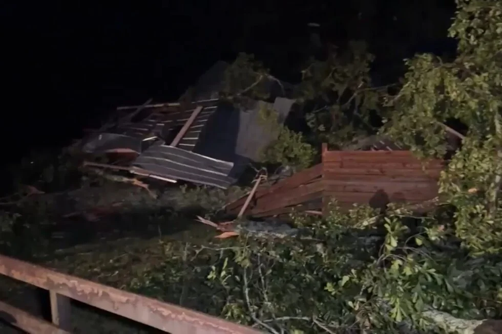 Mississippi battered by severe storms and tornadoes, homes damaged