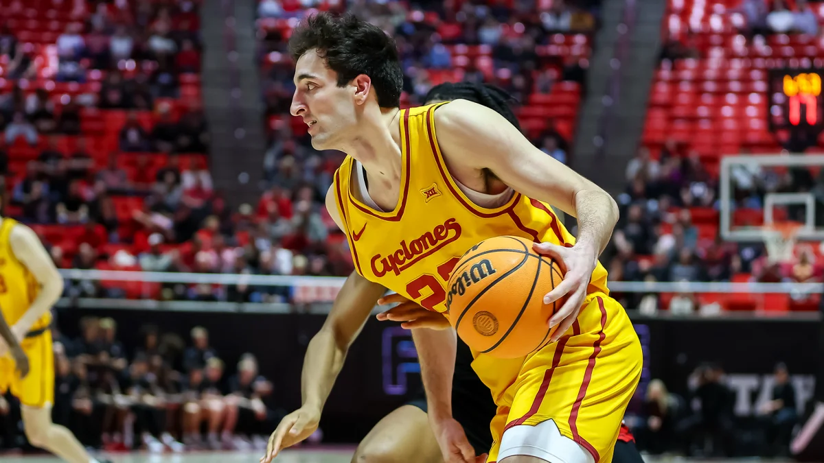 One Piece Away: Kentucky, BYU and Others Chase Final Roster Boosts