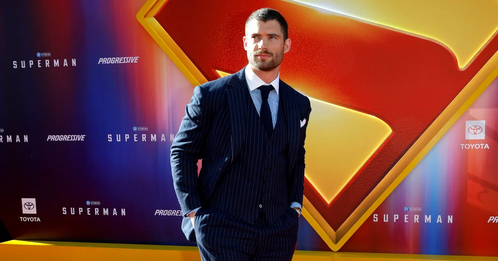 Corenswet Shields Co-Star as Paparazzi Touch Provokes Outburst at Supergirl Premiere