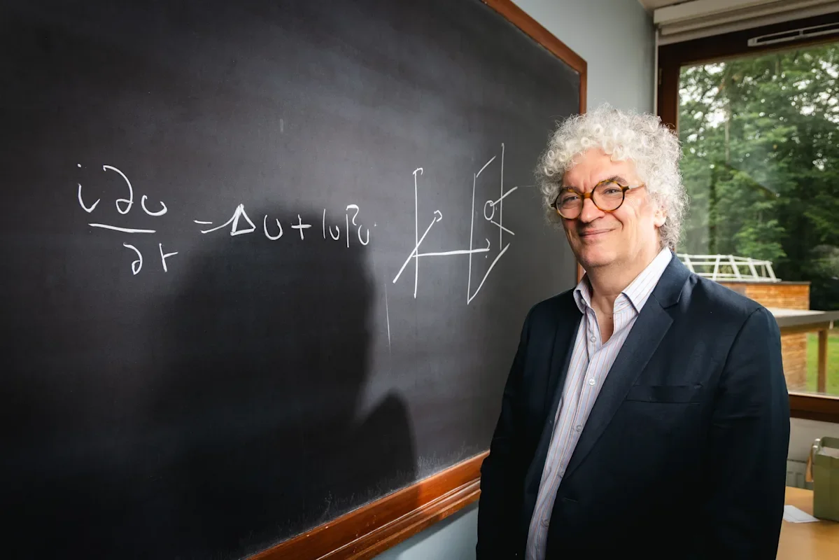 Chaos to Clarity: Merle Wins $3M for Soliton-Based Nonlinear Math Breakthroughs