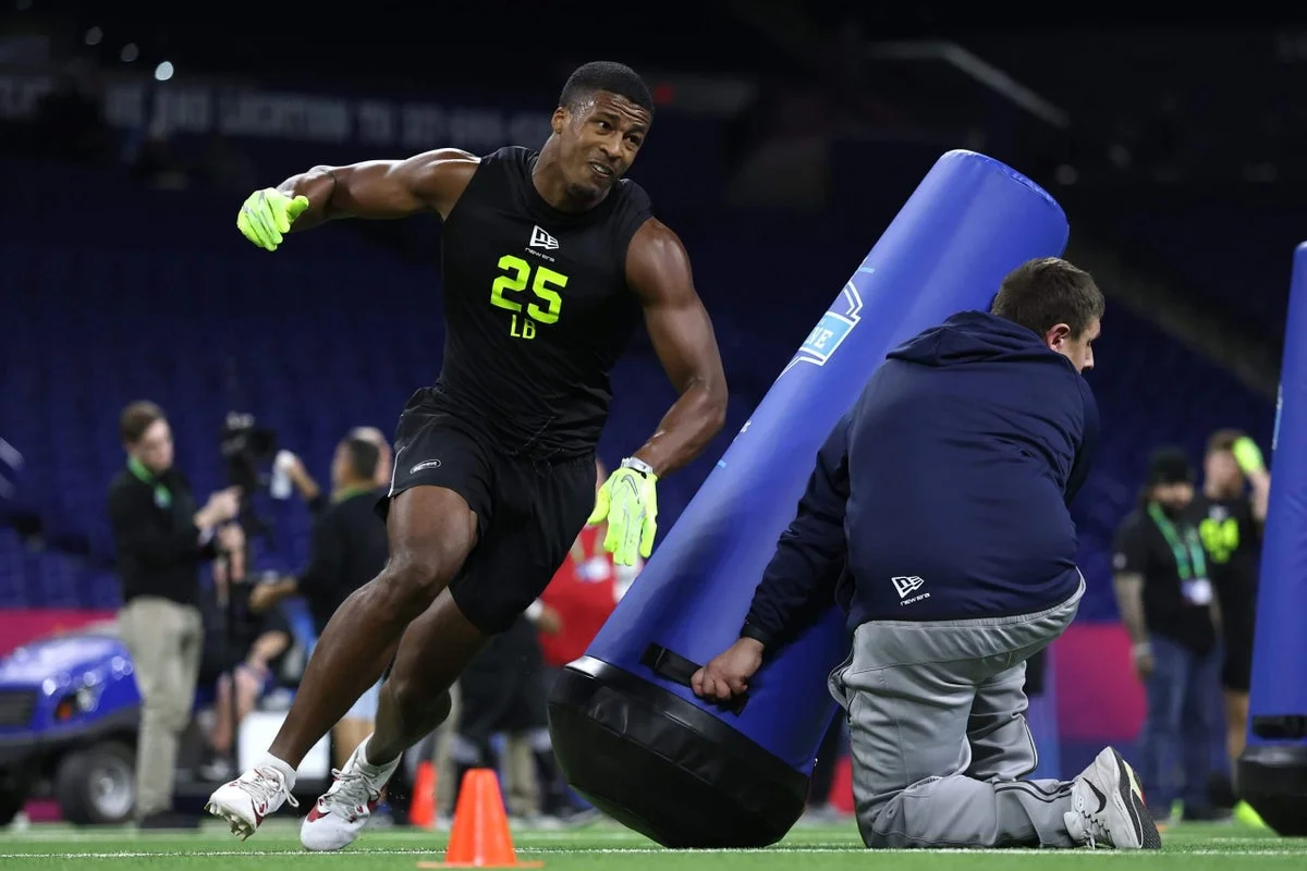 Insider mock pins Mendoza to Raiders, Giants land two picks in top-10