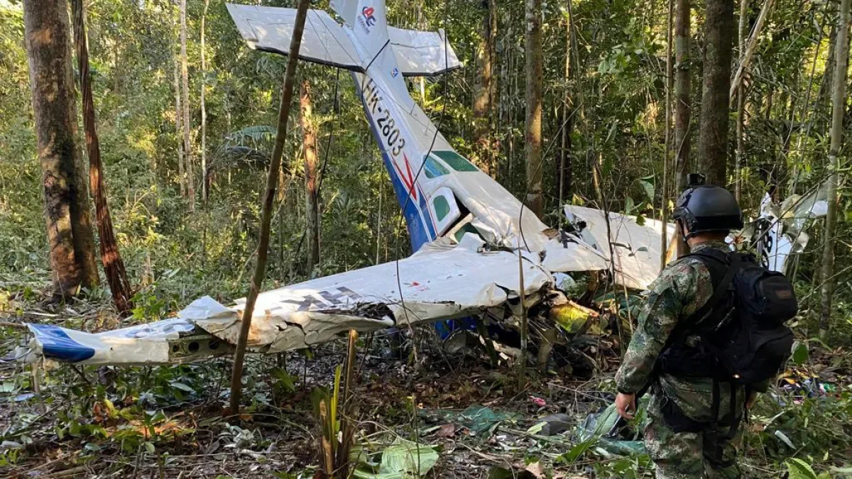 Footprint discovery brings hope for missing children in Colombian plane crash.