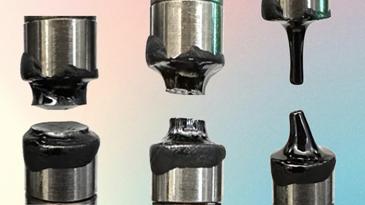 When Liquids Snap: A New Solid-Like Fracture Under Stress