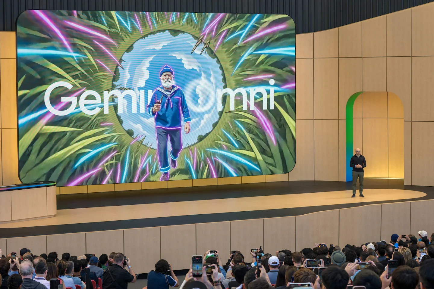 White House AI Order Nears Release as Google Expands Its AI Ecosystem