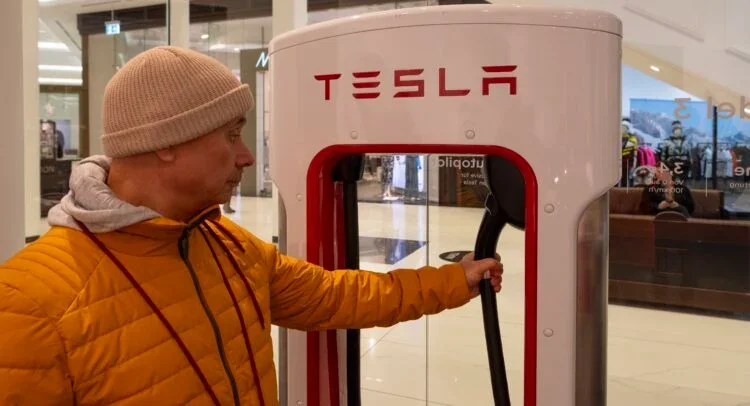Netherlands Clears Tesla FSD Supervised, TSLA Edges Higher on Europe Move