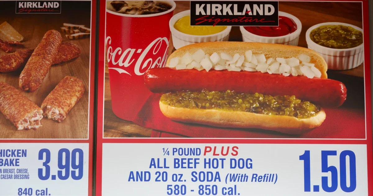 Costco Adds Water Option to Its $1.50 Hot Dog Combo as Coca‑Cola Signage Arrives