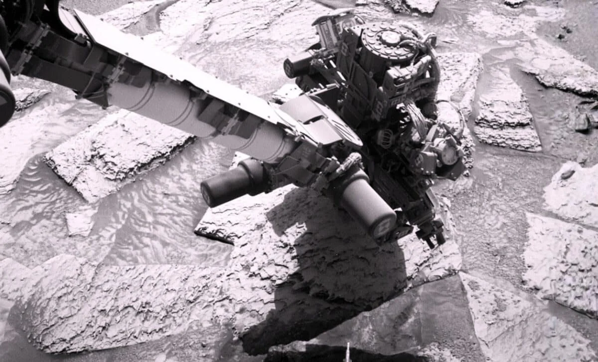 Mars Rock Holds Curiosity Hostage for Six Days, NASA Engineers Finally Free It