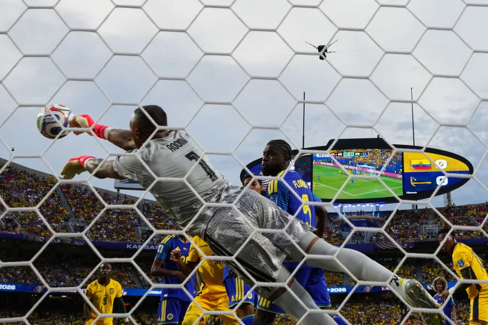 Room's 15-Saves Help Curacao Hold Ecuador to 0-0 in World Cup