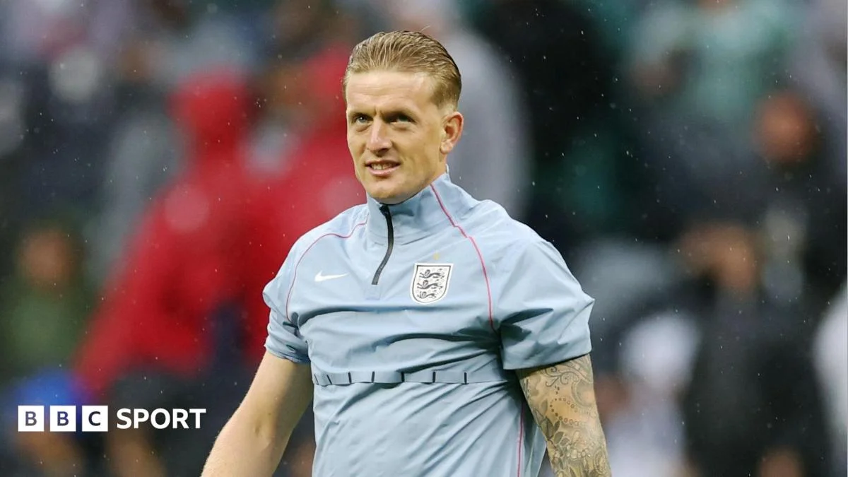England-Mexico Last-16 Clash Delayed by Storms at the Azteca
