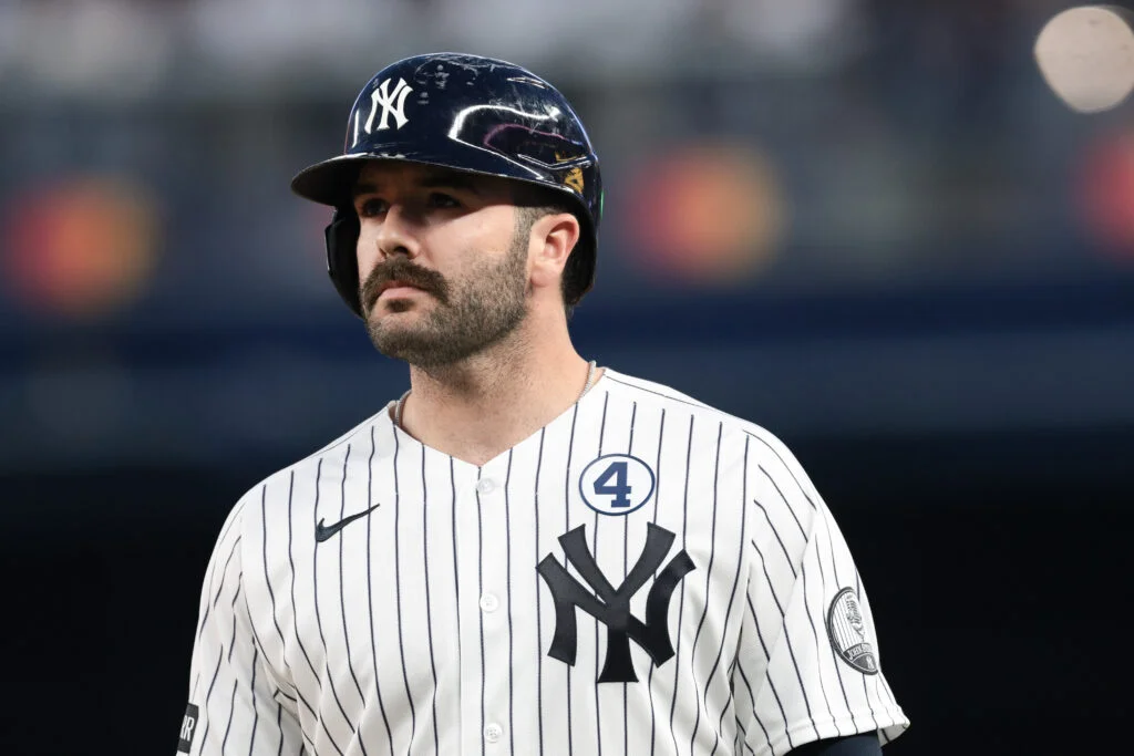 Yankees Put Wells on 10-Day IL With Cervical Headaches, Recalling Escarra