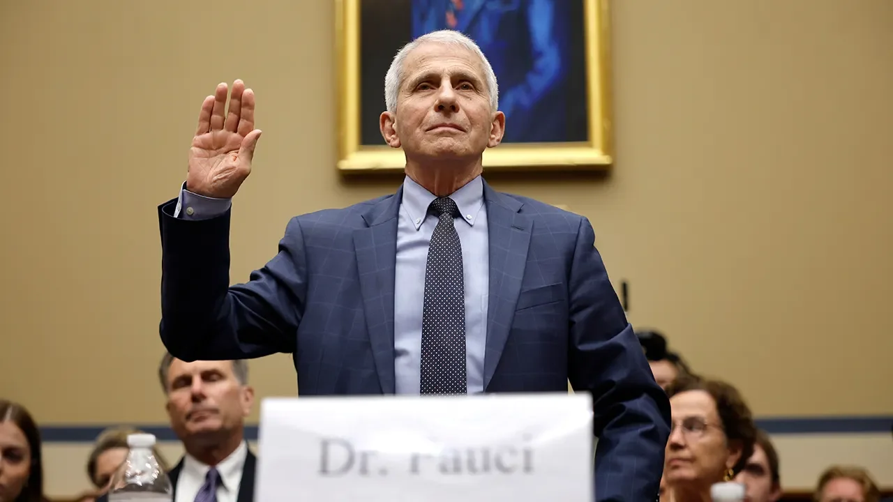 Fauci’s private texts raise questions about a second-dose miscarriage risk in pregnancy