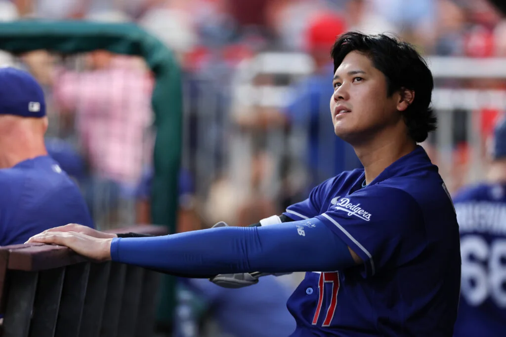 Dodgers’ Ohtani Skips Bullpen as Knee Regression Delays Return