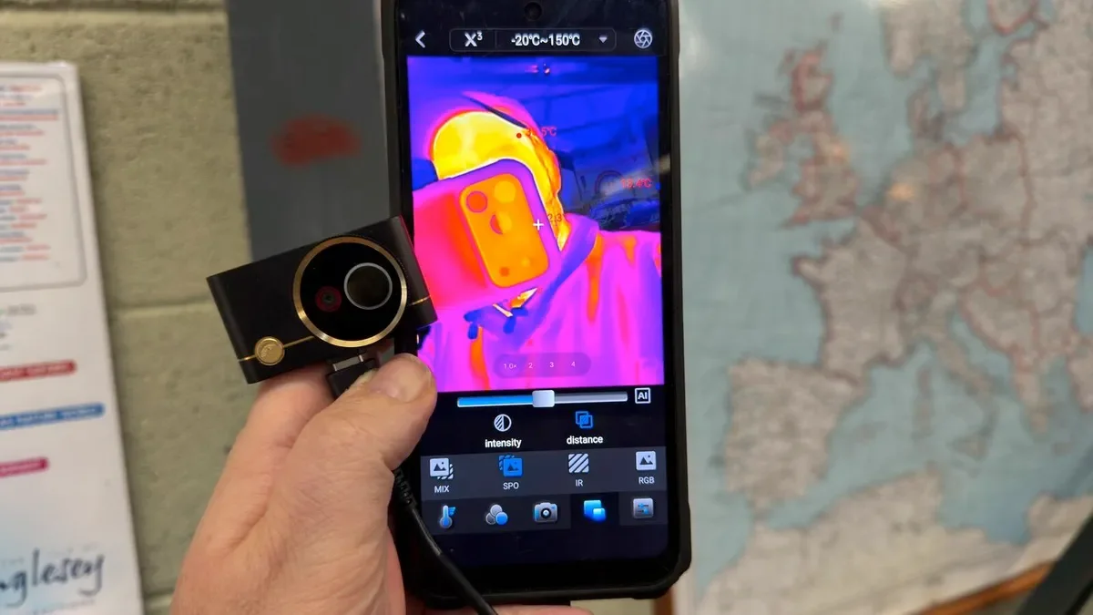 Thermal cameras: a pocket-sized superpower for spotting hidden home problems