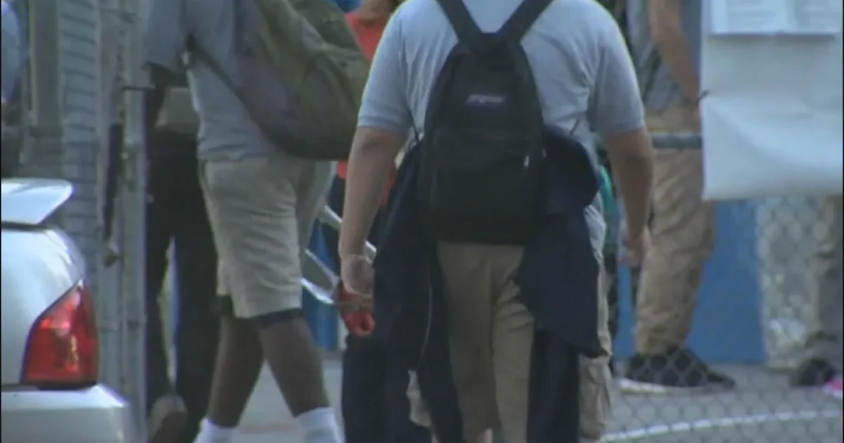 LAUSD pushes SEIU talks to avert April 14 strike after deals with UTLA and administrators