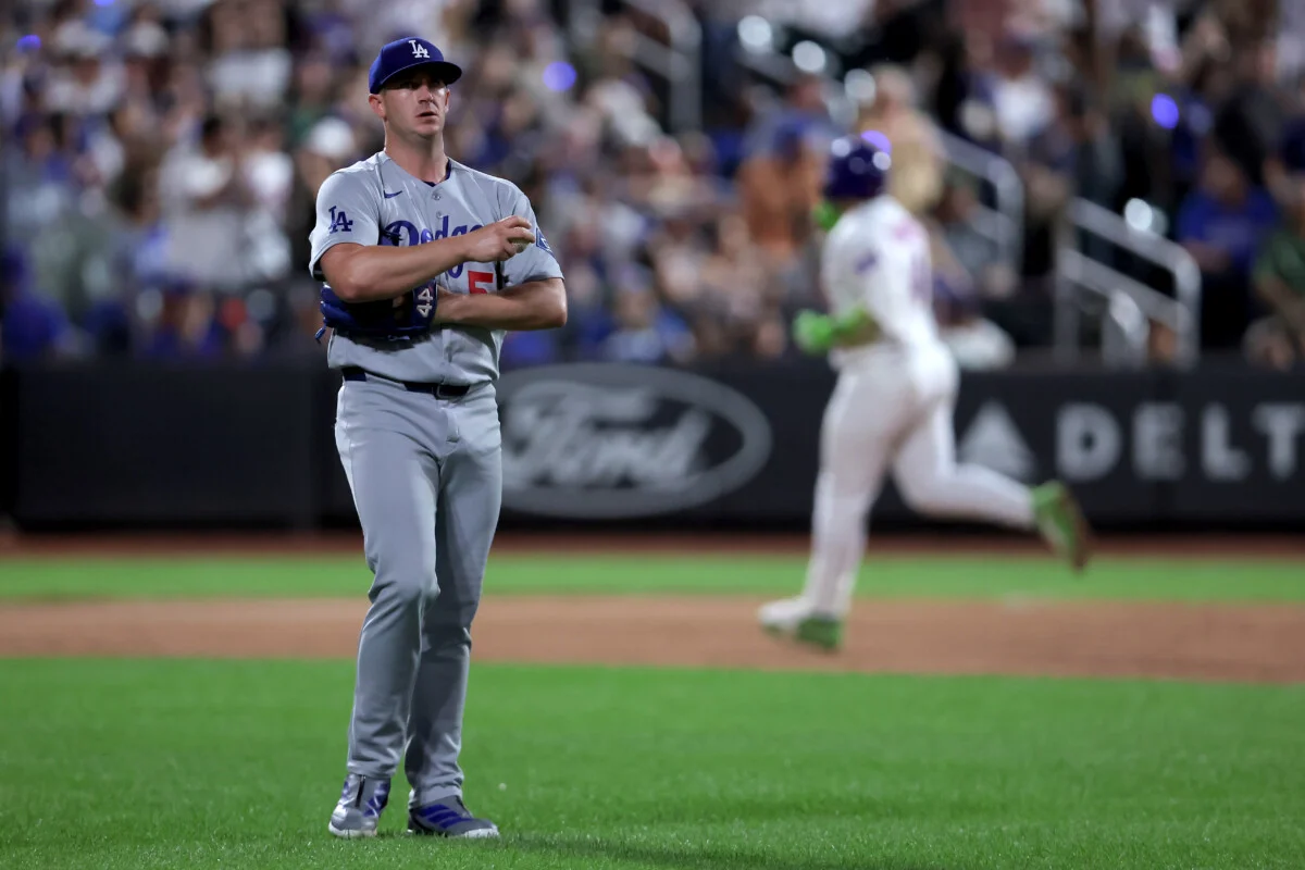 Mets Rally Exposes Dodgers' Bullpen Woes, Roberts Addresses Relief Inconsistencies