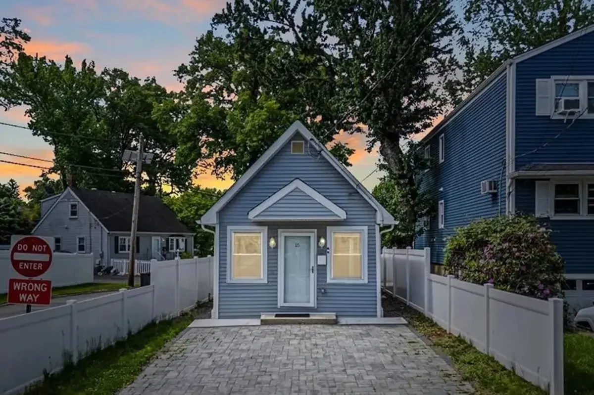 Tiny NJ House, Big Price Tag Highlights NYC-Commuter Appeal