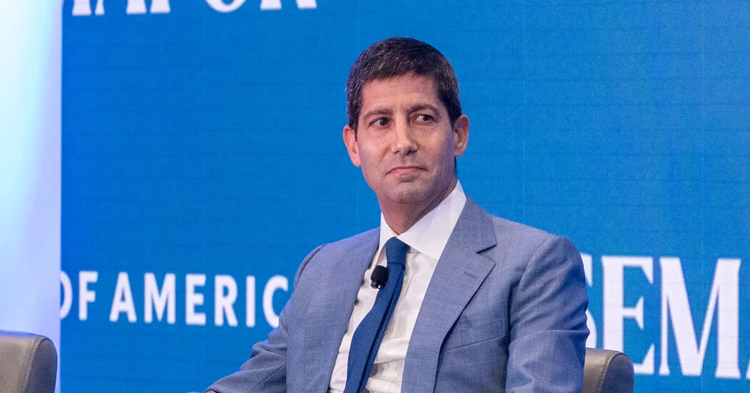 Warsh’s Wealth Disclosure Stakes a Politically Charged Fed Chair Bid
