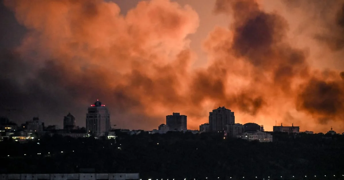 Kyiv Struck by Massive Russian Drone-Missile Blitz Highlighted by Hypersonic Oreshnik
