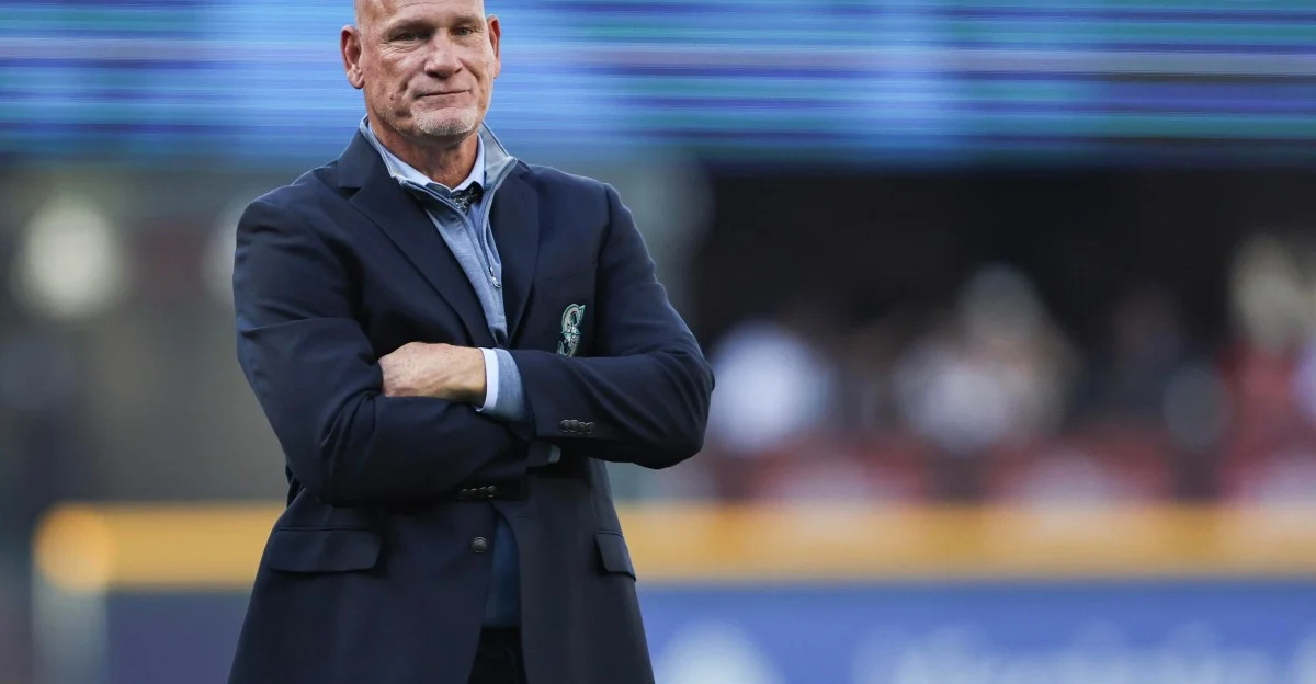 Mariners Alumni Derby Shines with Nostalgia and Big Hits