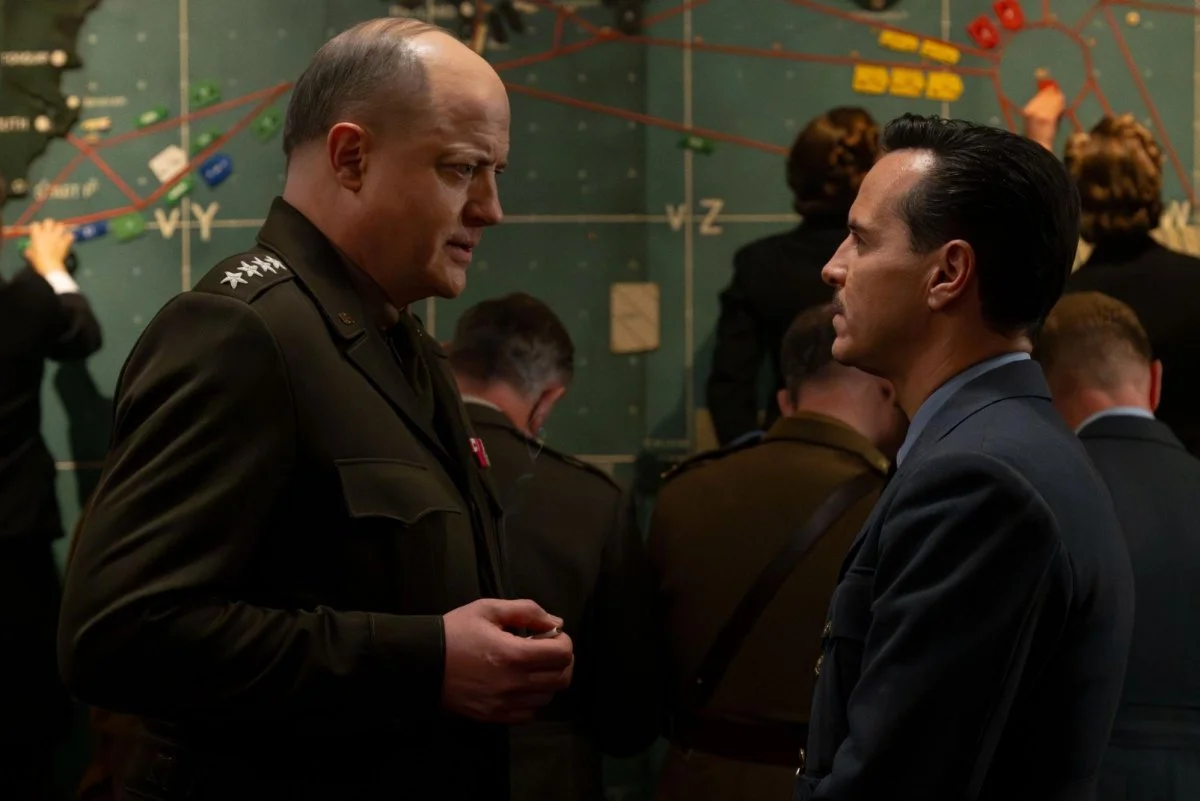 Fraser channels Ike's humanity in WWII drama Pressure