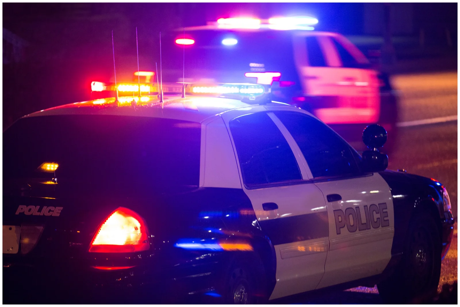 Neighbor fatally shoots man using leaf blower in Illinois yard