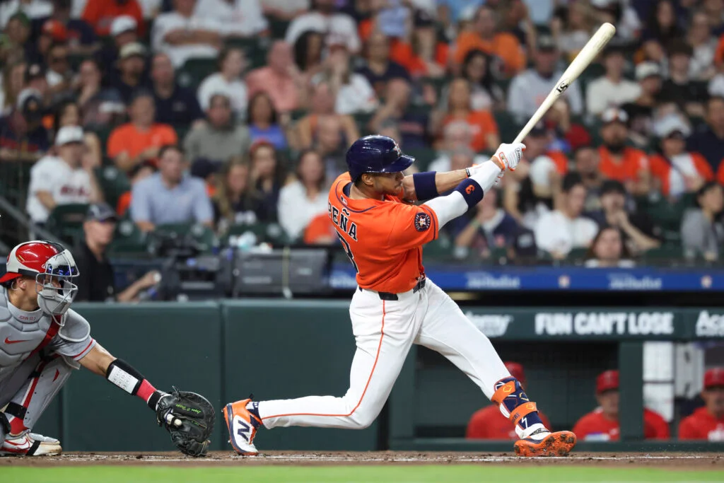 Astros Lose Peña and Imai to IL, Triggering Early-Season Shuffle