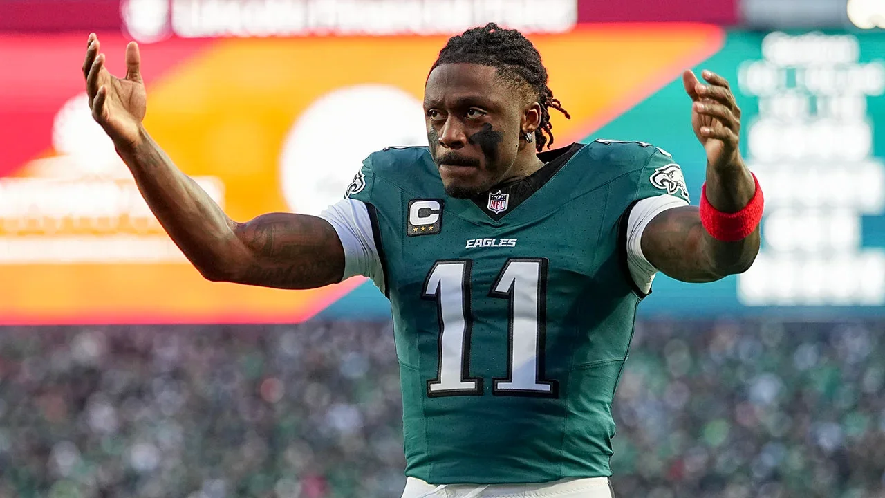 Patriots-A.J. Brown deal stalls, timeline uncertain