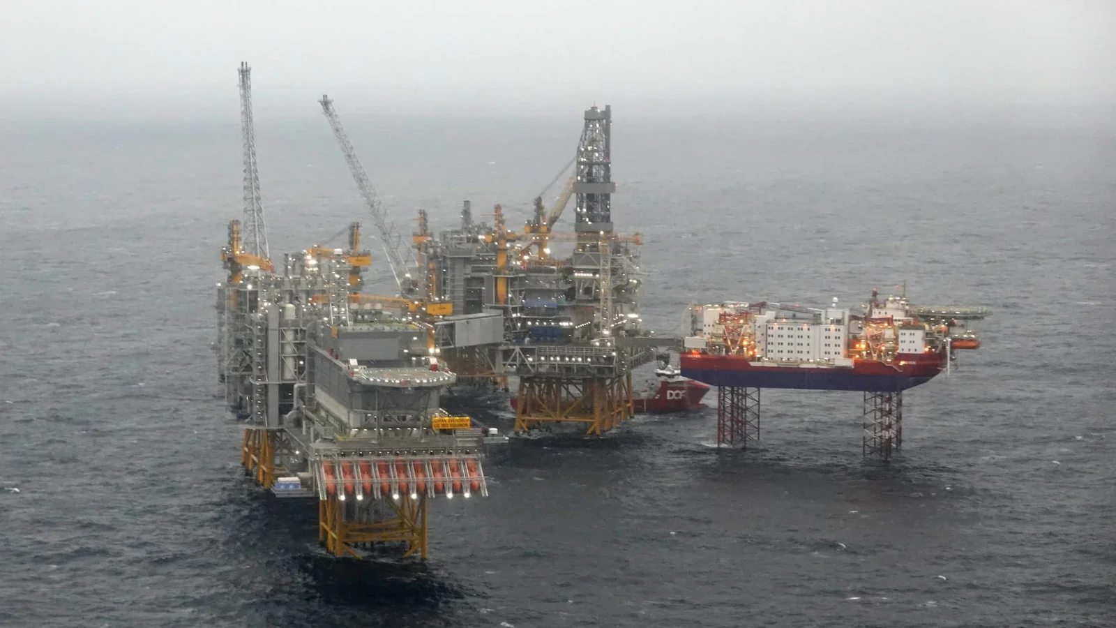 Oil markets swing as Iran hints at possible talks with U.S.