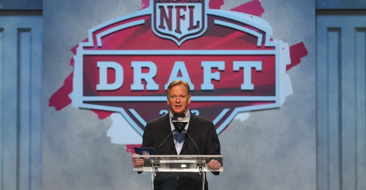 Giants No. 5 Draft Odds Tilt Toward OL as Board Shifts