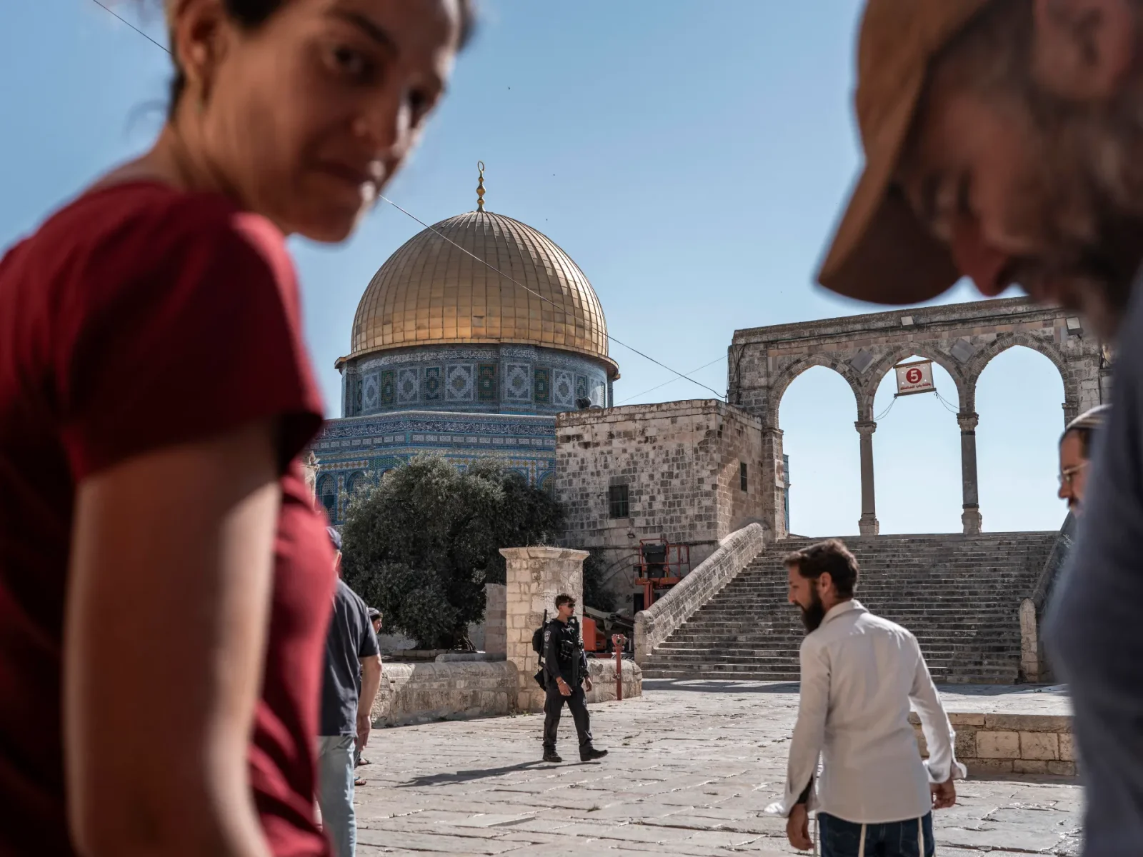 Arab and Muslim States Condemn Al-Aqsa Storming, Warn It Undermines Peace