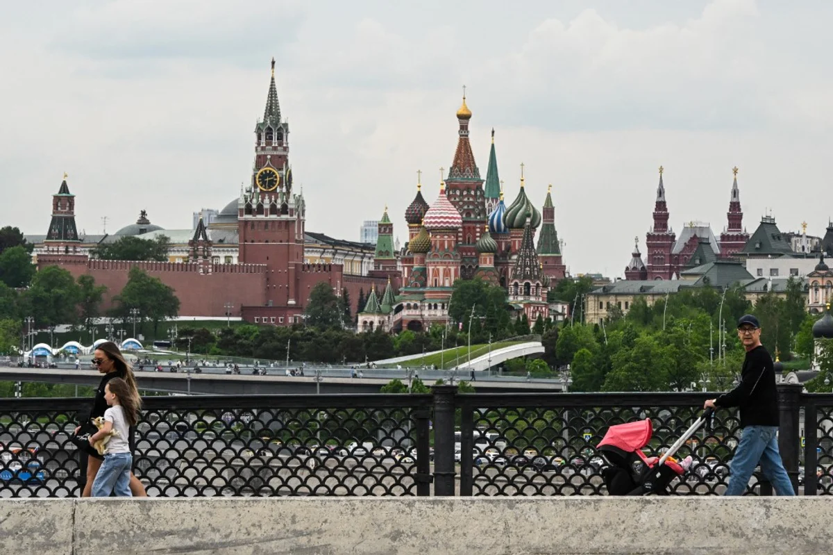 Russian Communist Lawmaker Warns of Social Explosion, Demands Public Plan to End War