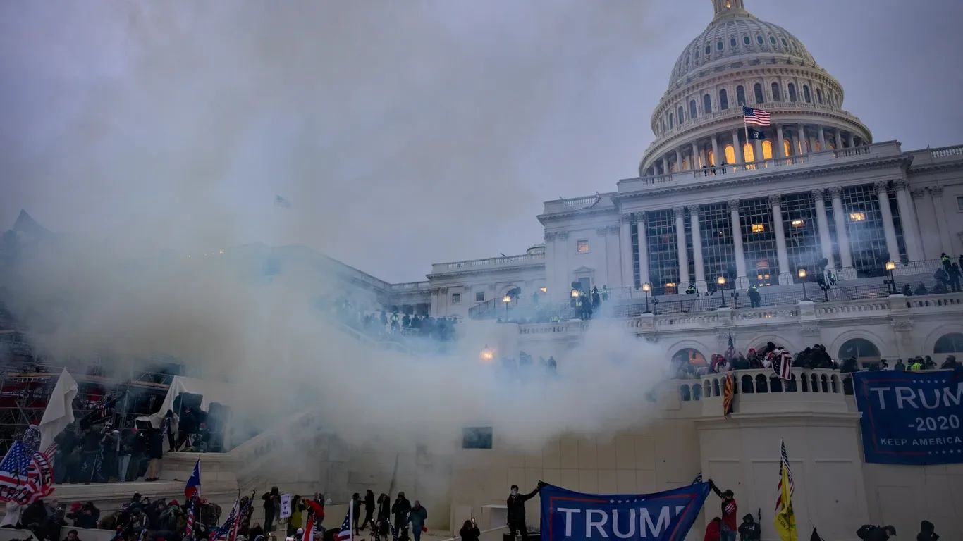 Capitol Officers Challenge Trump’s $1.8B 'Weaponization' Fund