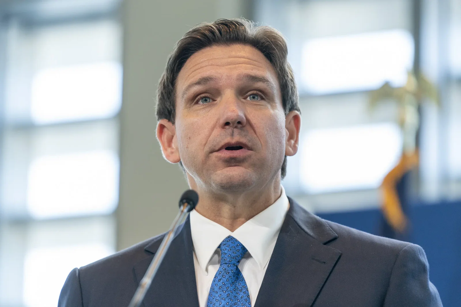 GOP candidates challenge Trump-DeSantis alliance as DeSantis falters.