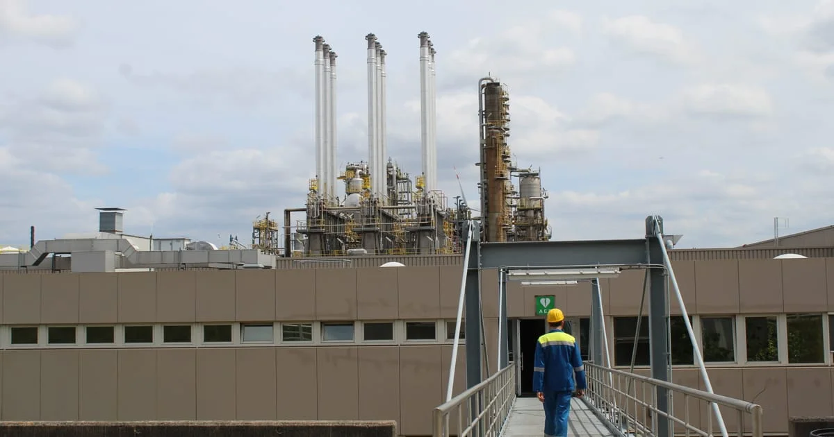 EU Prepares Rescue Plan as Chinese Chemicals Flood the Market