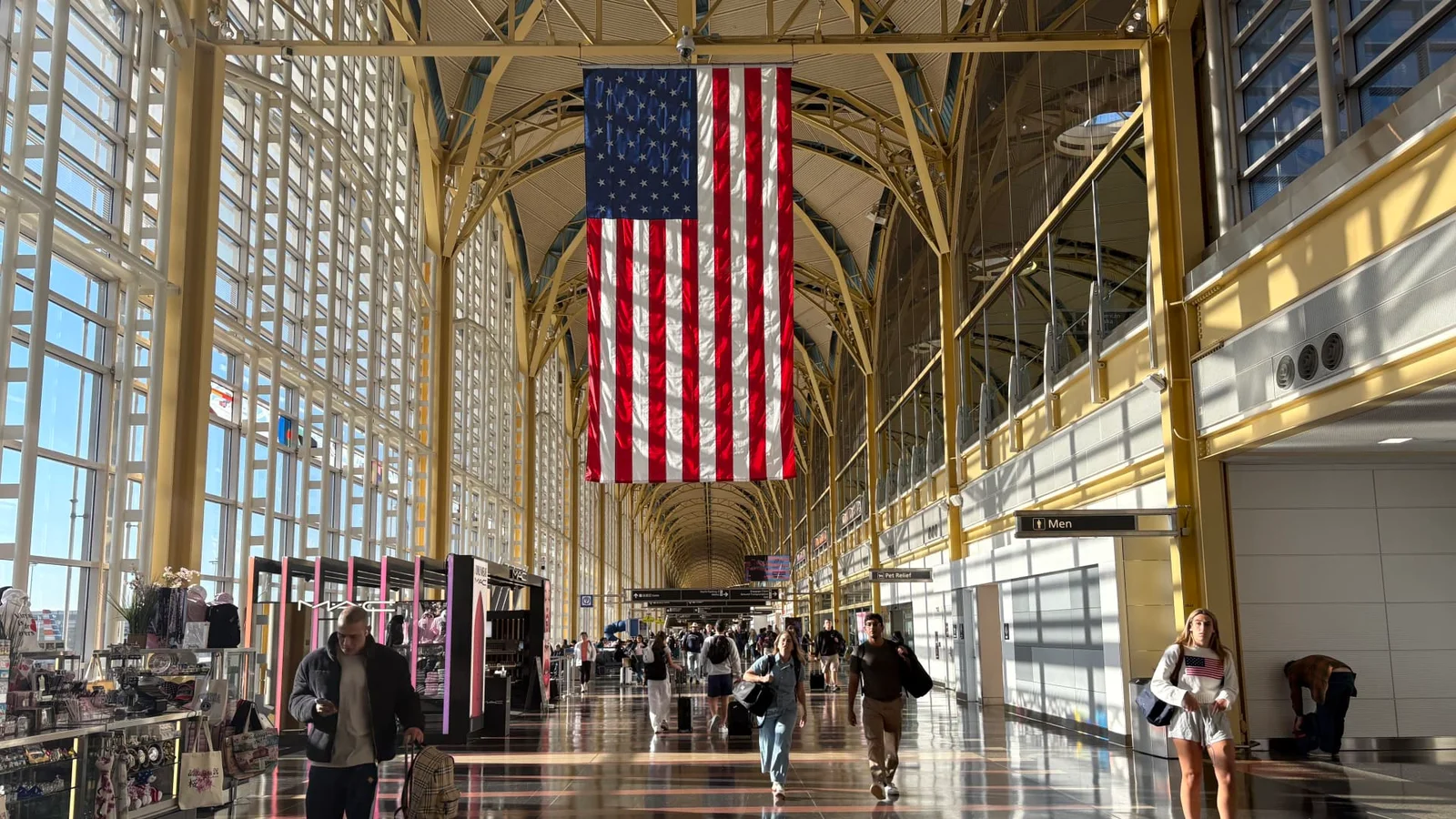 Fuel costs push airfares higher as summer travel looms