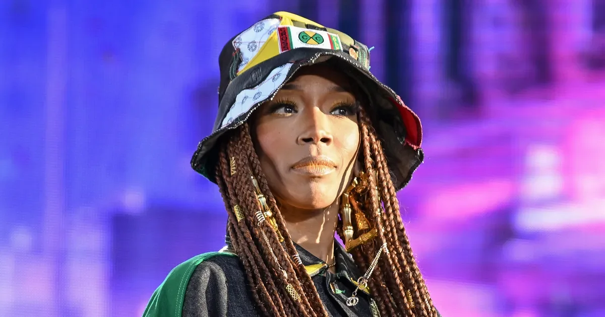 Brandy Pushes Back on Body-Scrutiny After hometown appearance