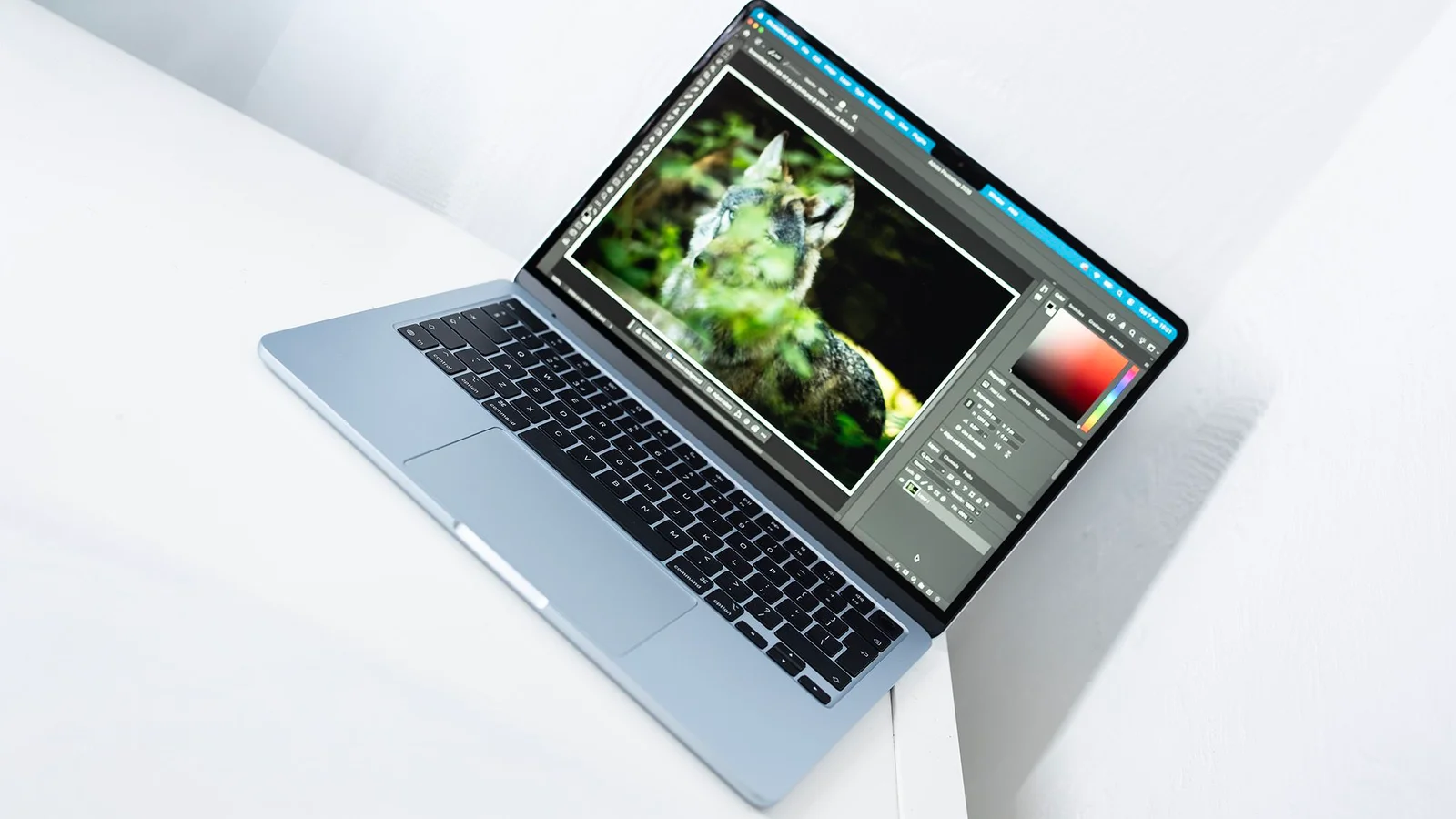 MacBook Air M5: Pro-level power in a featherweight 13-inch shell