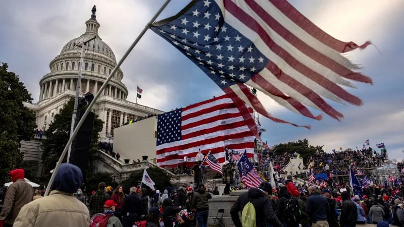 Ex-FBI supervisor charged for inciting violence against police during Capitol riot.
