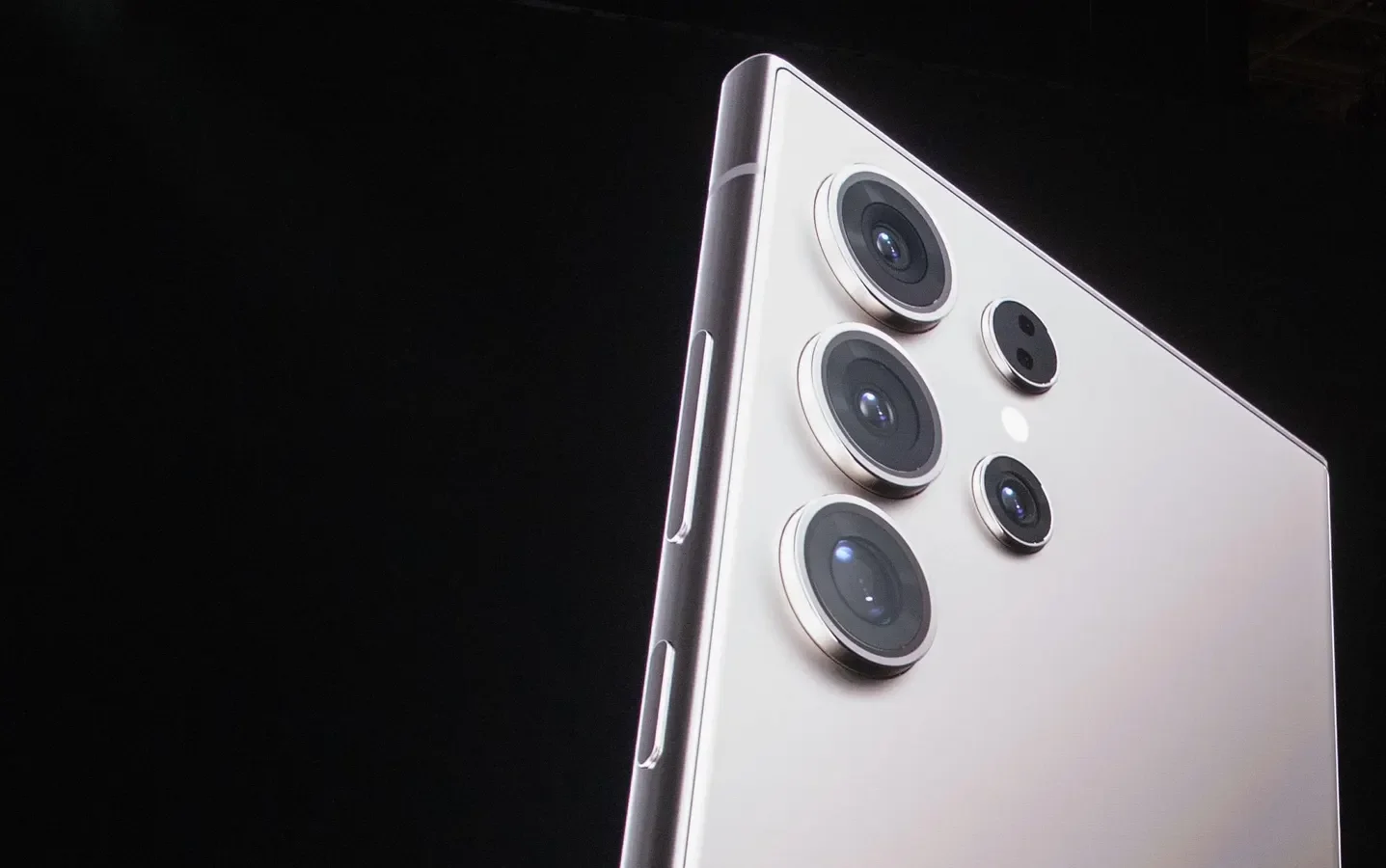 Samsung Rolls Out Crucial Updates for Galaxy Devices