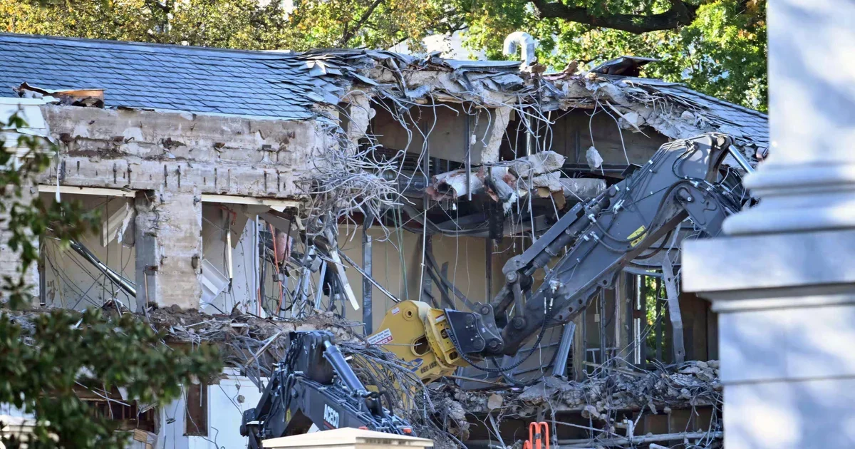 White House Starts East Wing Demolition for Trump's Ballroom