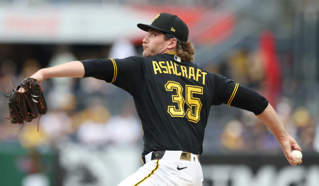 Pirates Put Ashcraft on 15-Day IL With Arm Discomfort