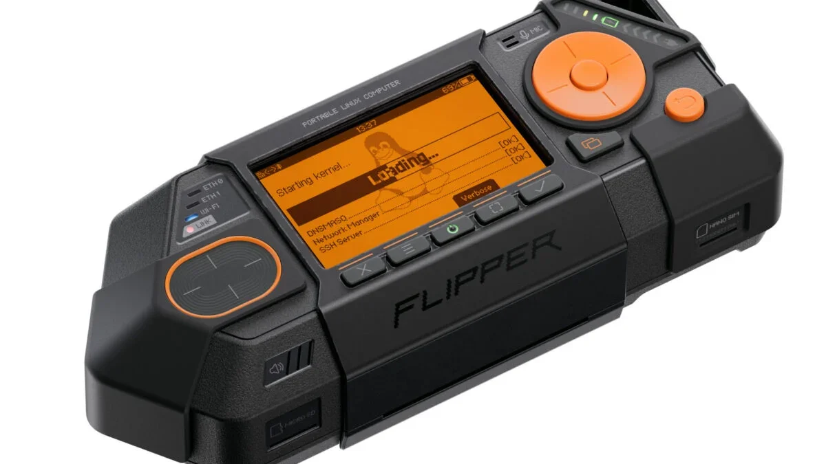 Flipper One: a pocket cyberdeck aimed at turning networks into a personal PC