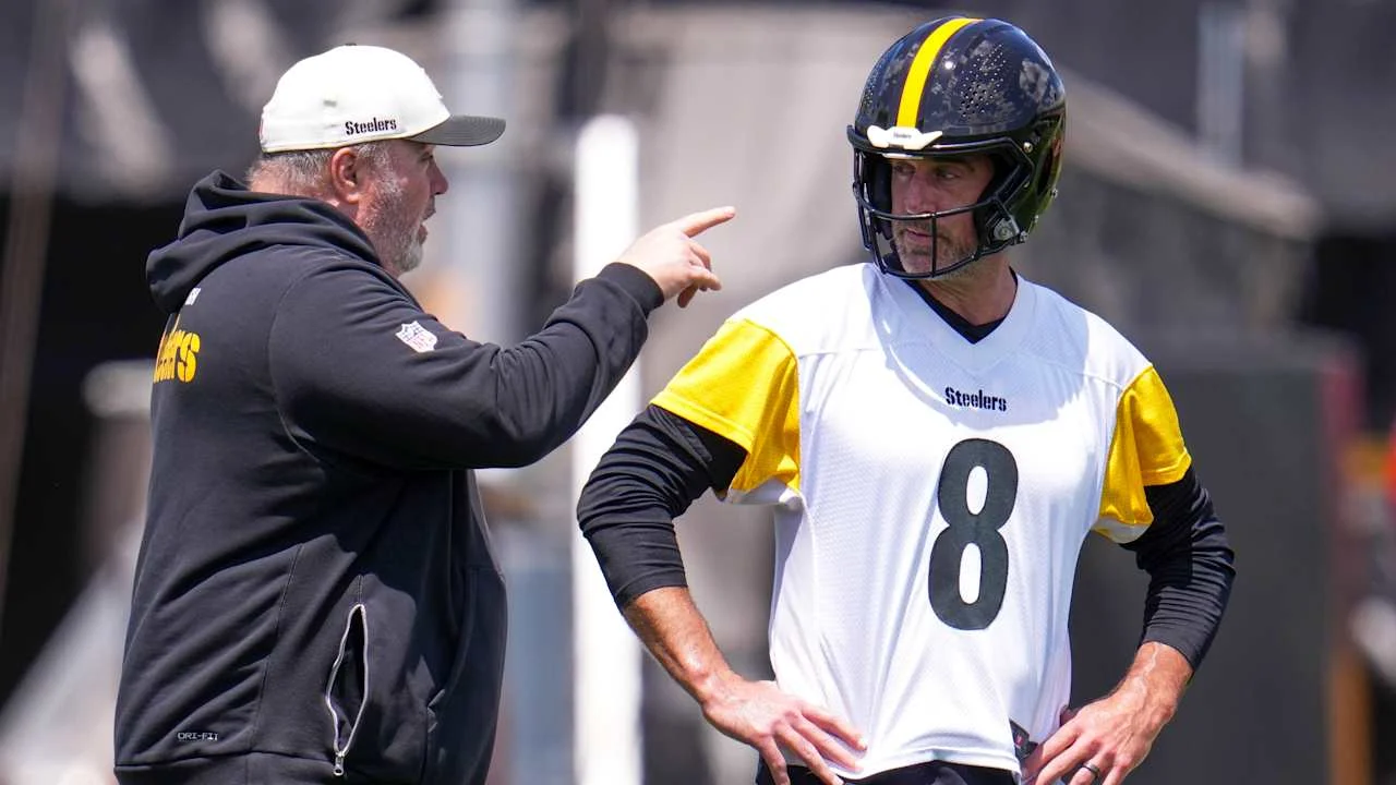 Rodgers Says McCarthy’s Offense Feels Like Home in Pittsburgh