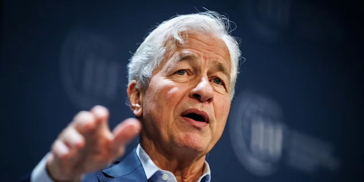 JPMorgan Beats Profit and Revenue Forecasts in Q1